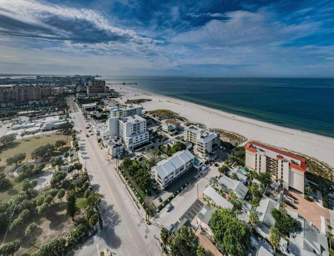 Fins Up In Clearwater Beach Exterior photo